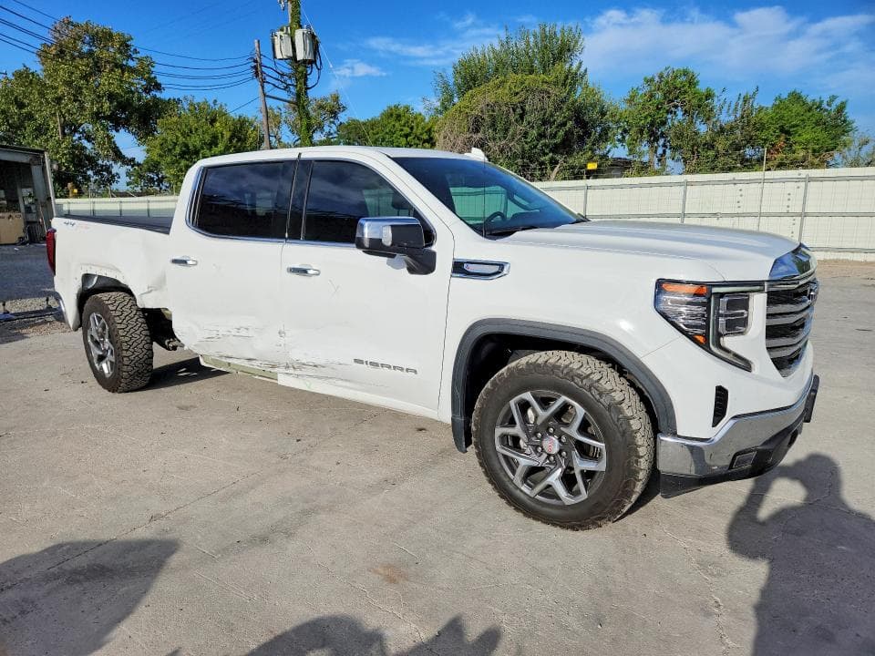 2023 GMC SIERRA K1500 SLT 4
