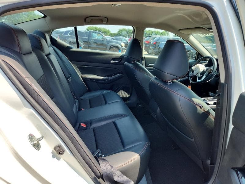 2024 NISSAN ALTIMA SR 10