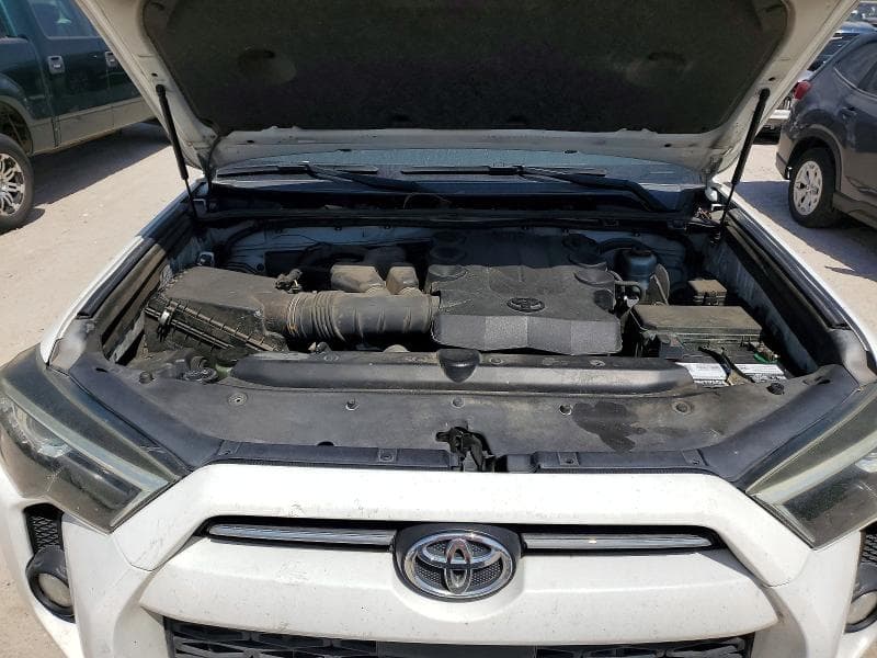2020 TOYOTA 4RUNNER SR5 12