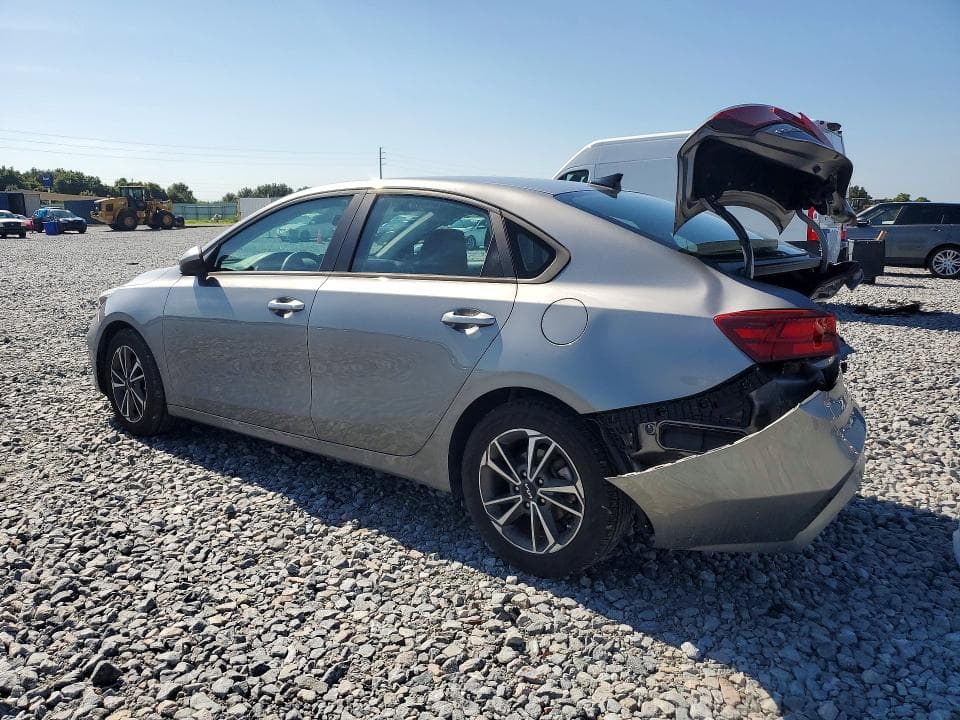 2022 KIA FORTE LXS 2