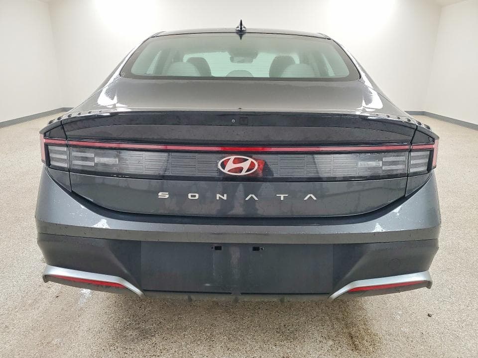 2025 HYUNDAI SONATA SE 6