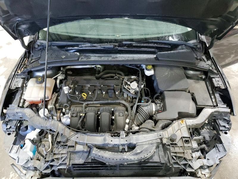 2017 FORD FOCUS SE 11
