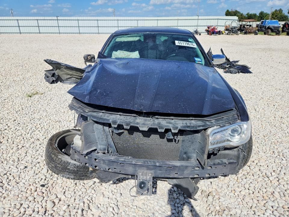 2018 CHRYSLER 300 LIMITED 5