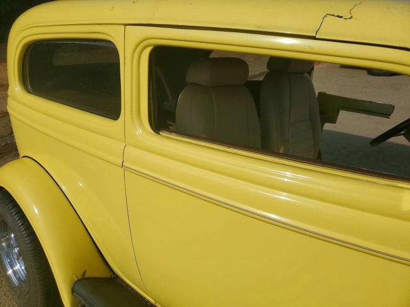 1934 FORD 2 DOOR 10