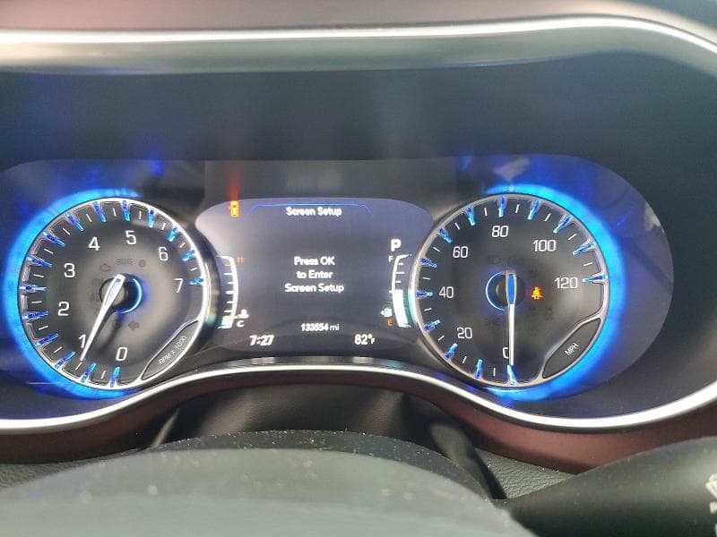 2017 CHRYSLER PACIFICA LIMITED 9
