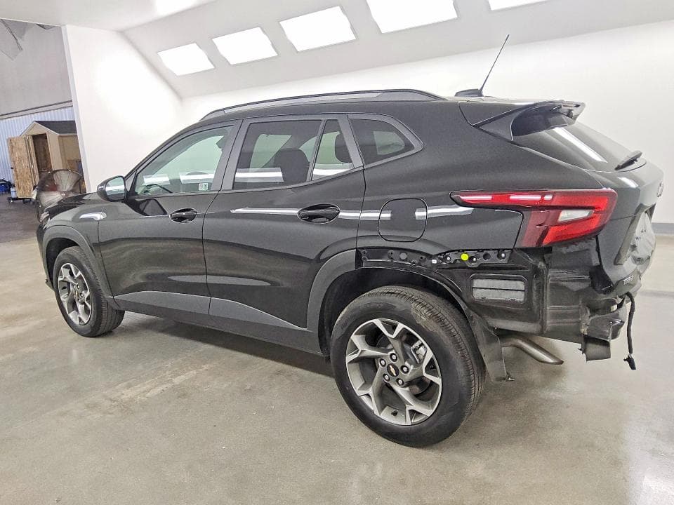 2025 CHEVROLET TRAX 1LT 2