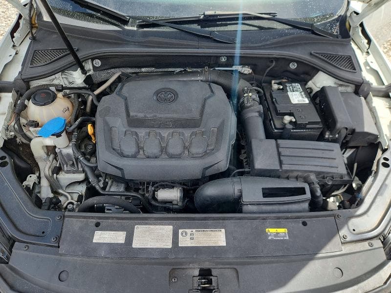 2018 VOLKSWAGEN PASSAT SE 11