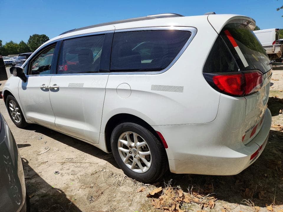 2021 CHRYSLER VOYAGER LXI 2