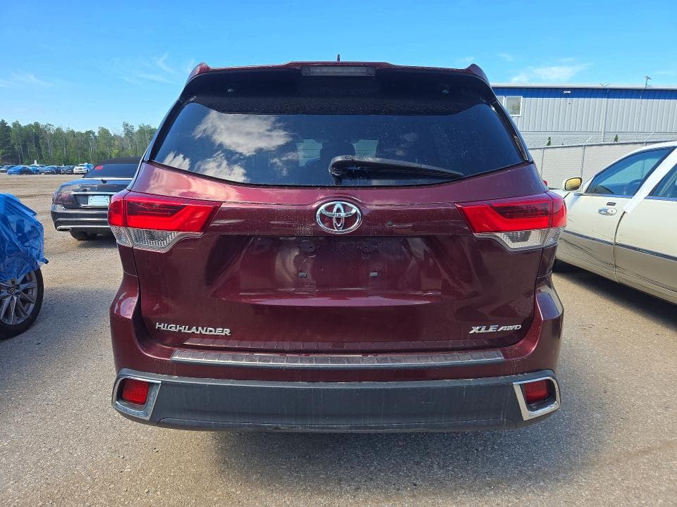 2017 TOYOTA HIGHLANDER XLE 6