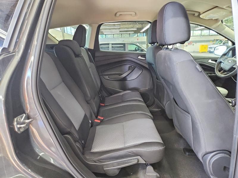 2017 FORD ESCAPE SE 11