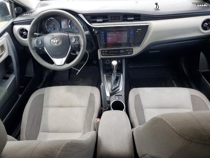 2017 TOYOTA COROLLA LE 8
