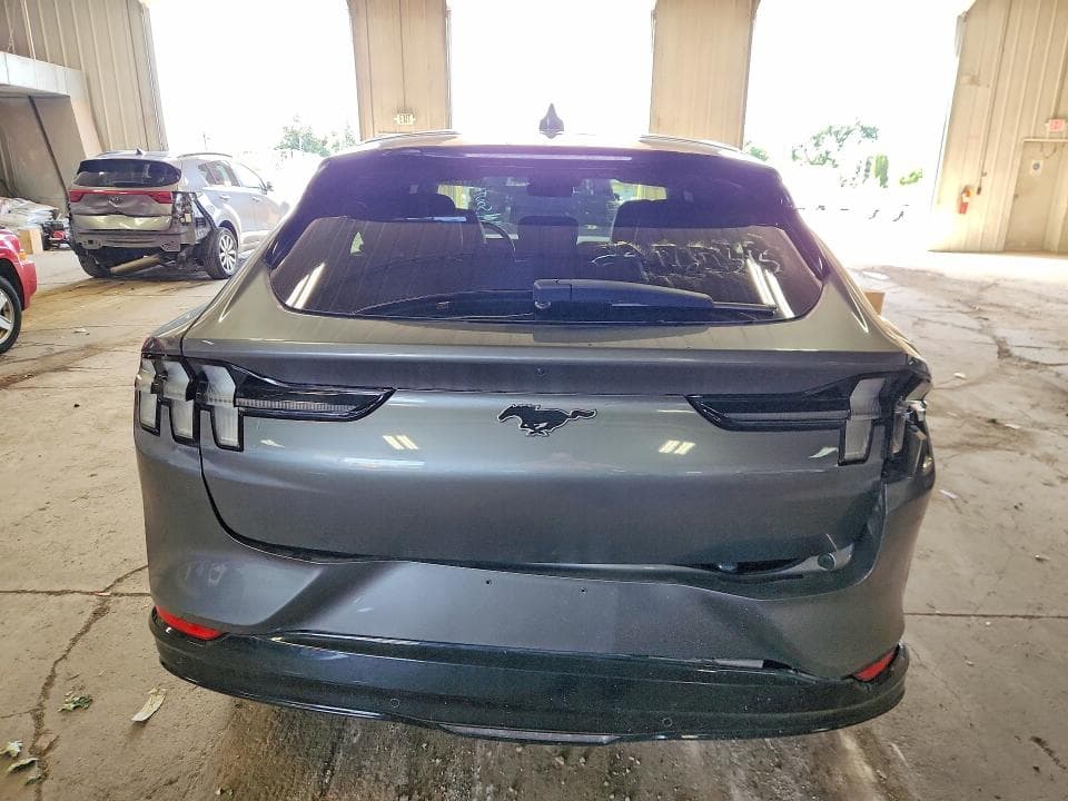 2023 FORD MUSTANG MACH-E PREMIUM 6