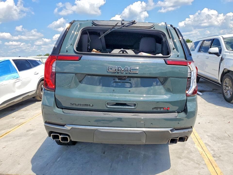 2025 GMC YUKON AT4 6