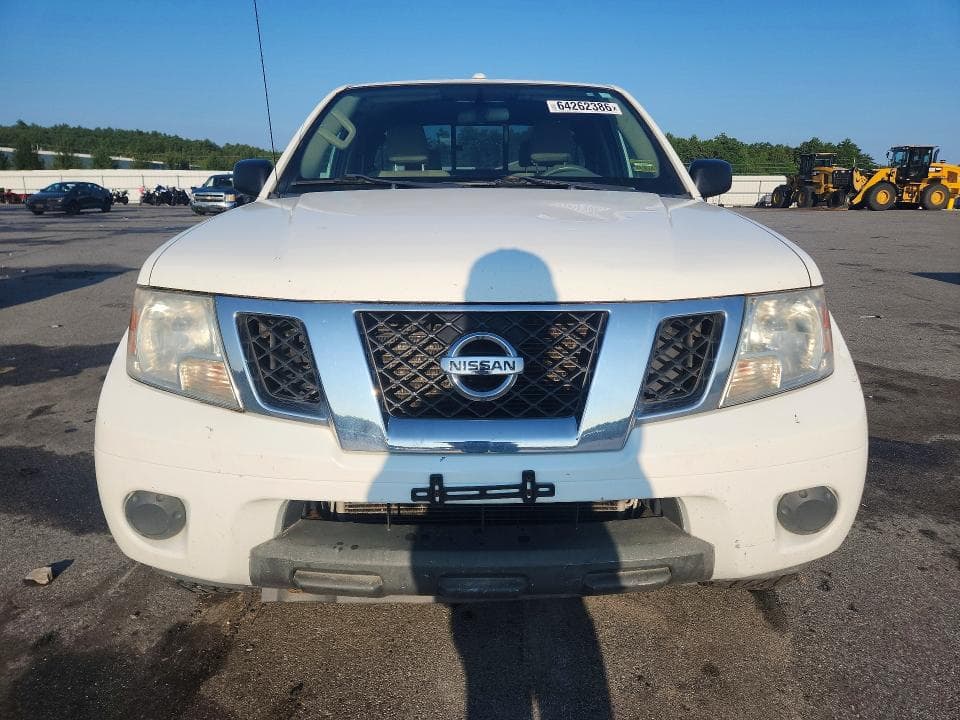 2017 NISSAN FRONTIER SV V6 5