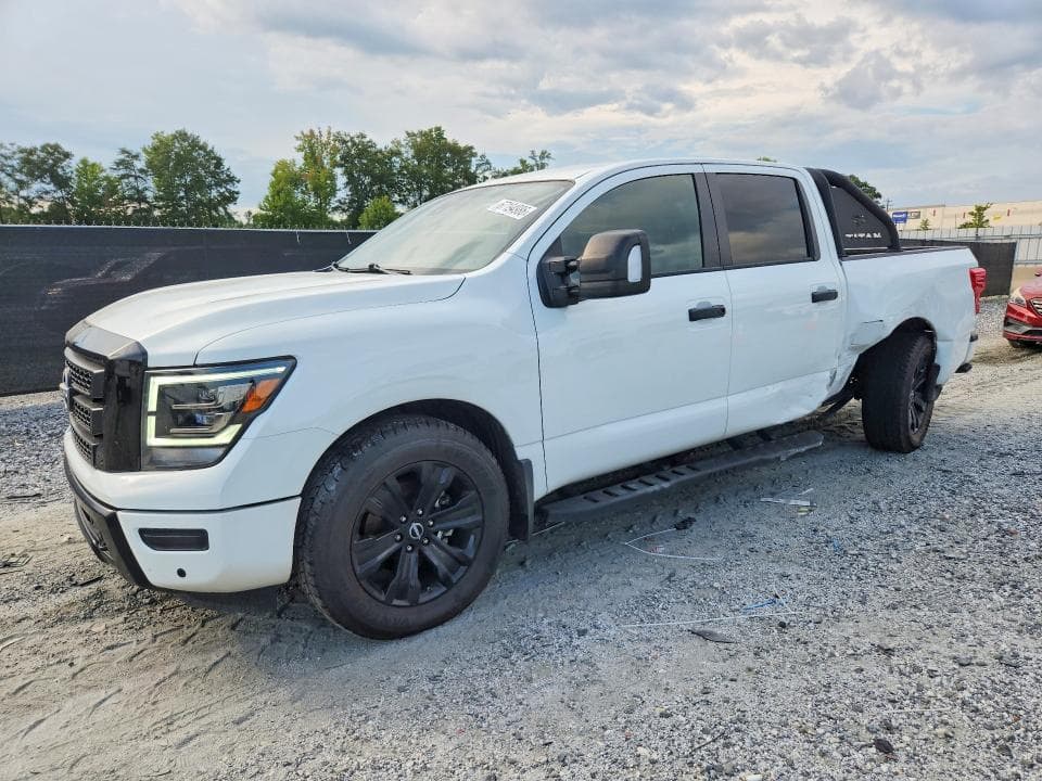 2023 NISSAN TITAN SV