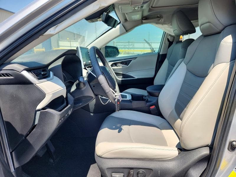 2022 TOYOTA RAV4 XLE PREMIUM 7