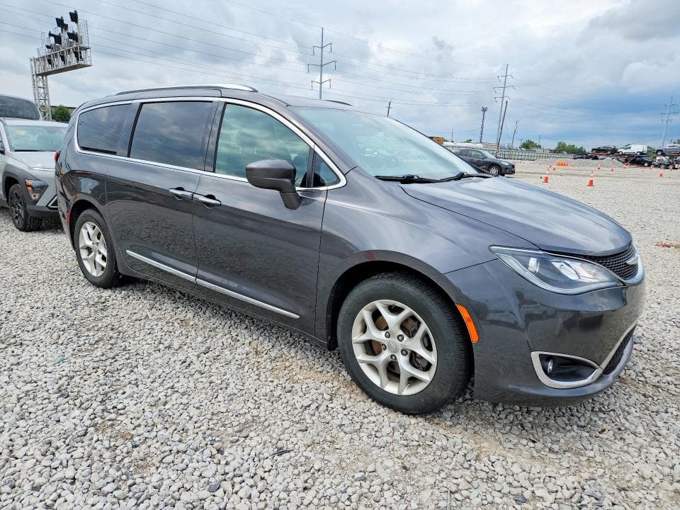 2020 CHRYSLER PACIFICA TOURING L 4