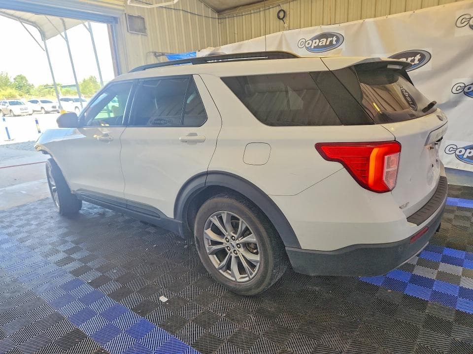 2020 FORD EXPLORER XLT 2