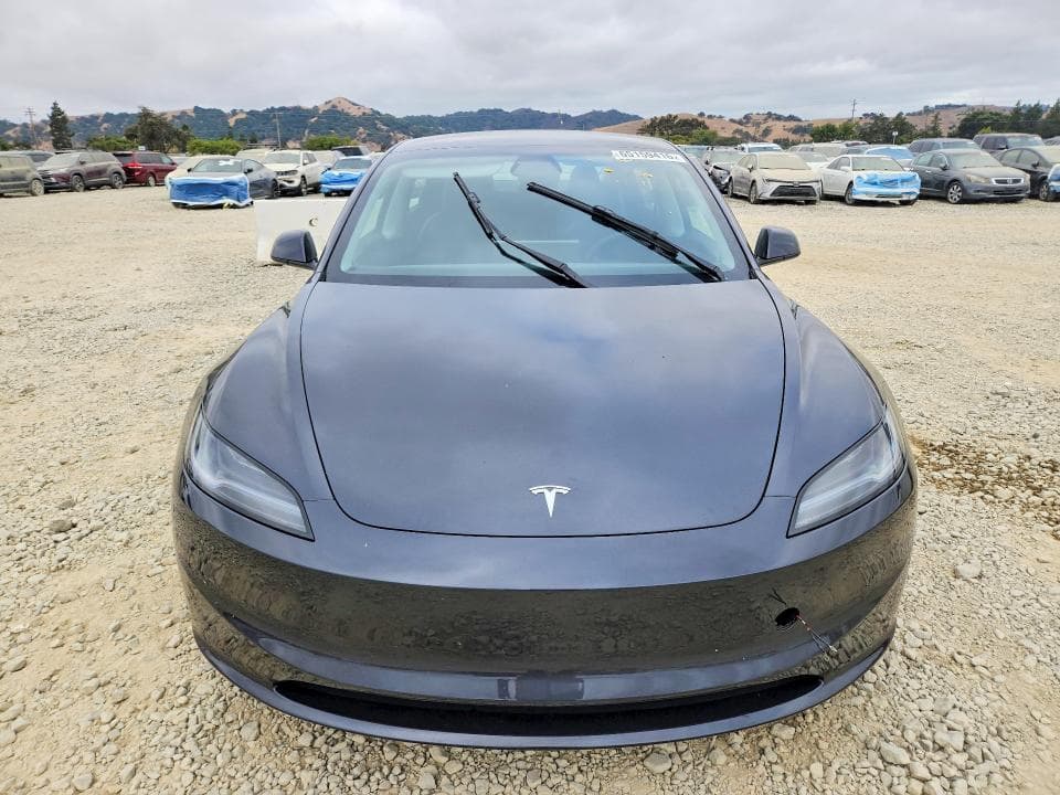 2025 TESLA MODEL 3 5