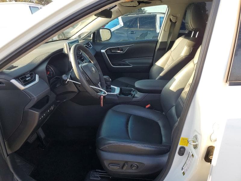 2020 TOYOTA RAV4 XLE PREMIUM 7