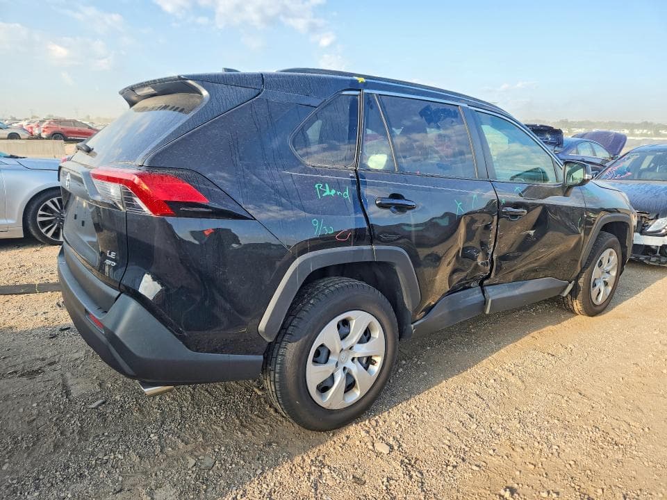 2020 TOYOTA RAV4 LE 3