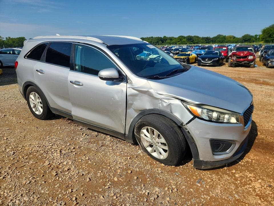 2017 KIA SORENTO LX 4