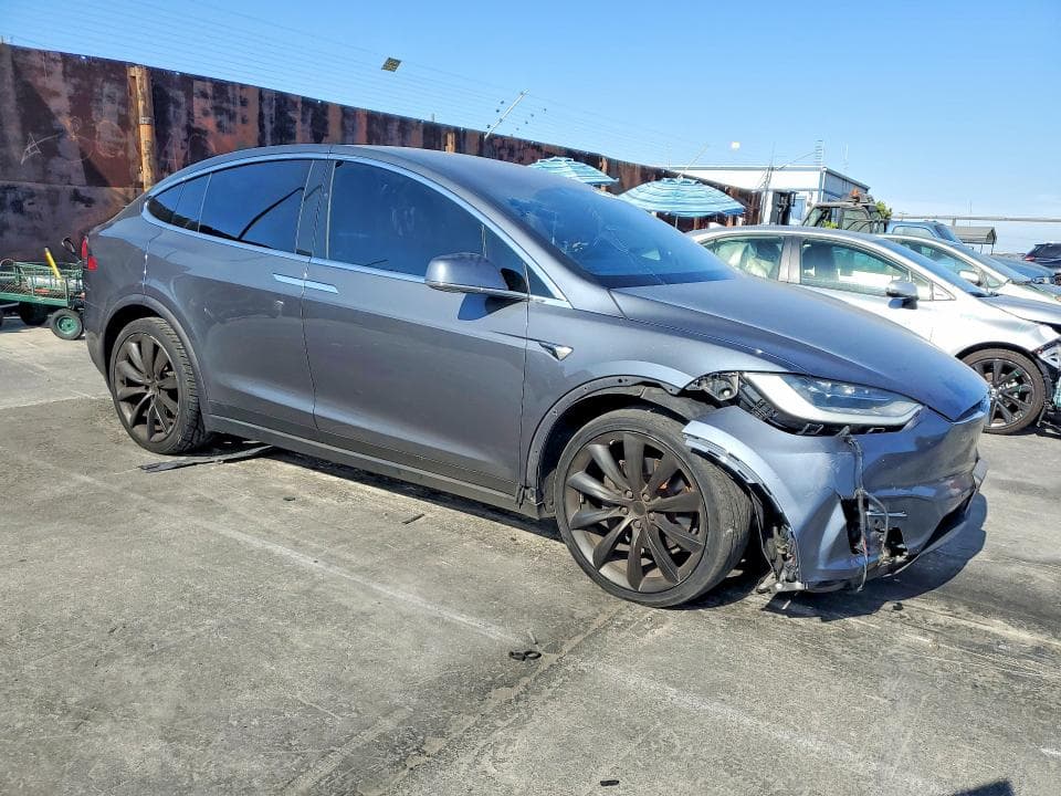 2020 TESLA MODEL X 4