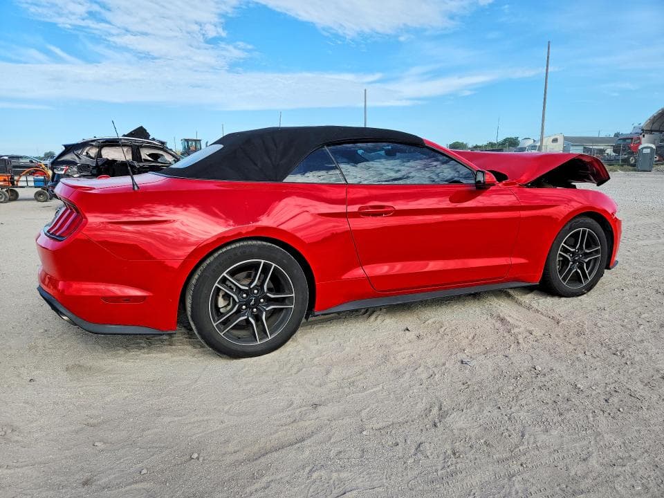 2021 FORD MUSTANG 3
