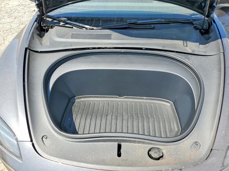 2025 TESLA MODEL 3 11