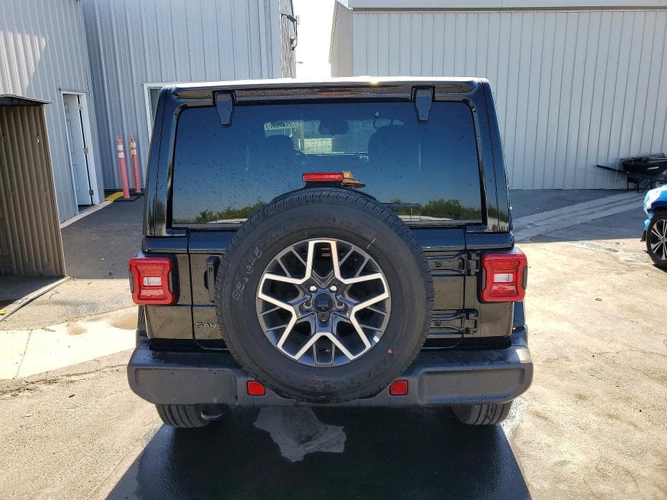 2026 JEEP WRANGLER SAHARA 6