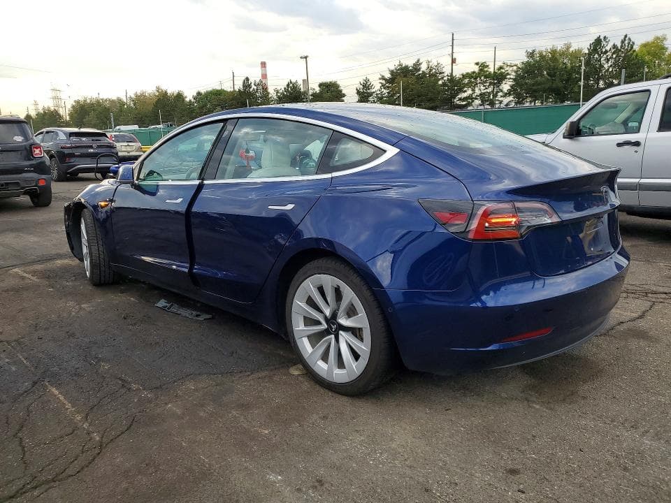 2018 TESLA MODEL 3 2