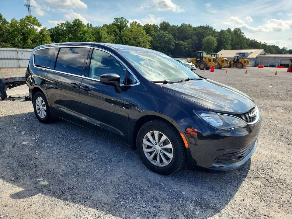 2017 CHRYSLER PACIFICA TOURING 4