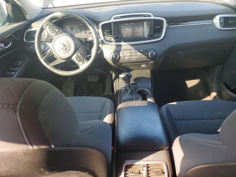 2018 KIA SORENTO LX 8