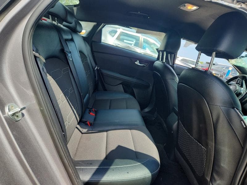 2023 KIA FORTE GT LINE 10