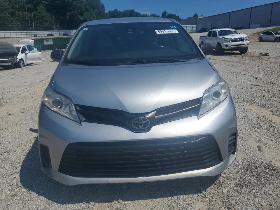 2020 TOYOTA SIENNA L 5