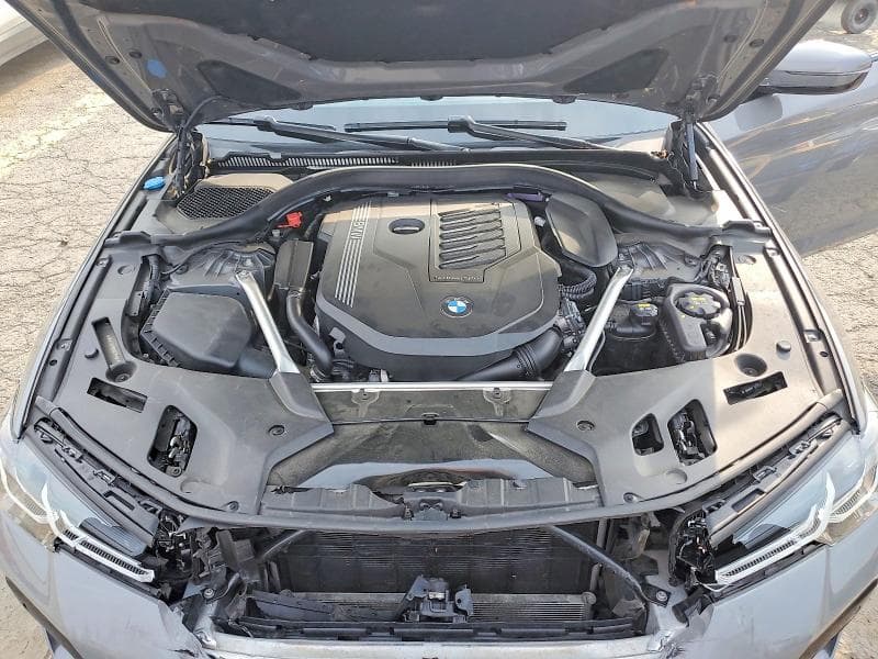 2021 BMW 540 XI 11