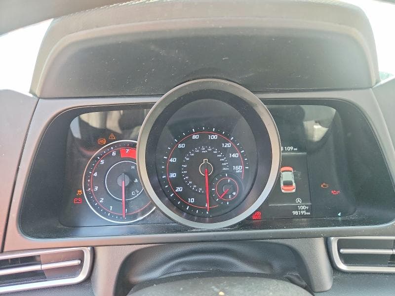 2023 HYUNDAI ELANTRA SE 9
