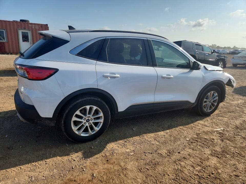 2020 FORD ESCAPE SE 3