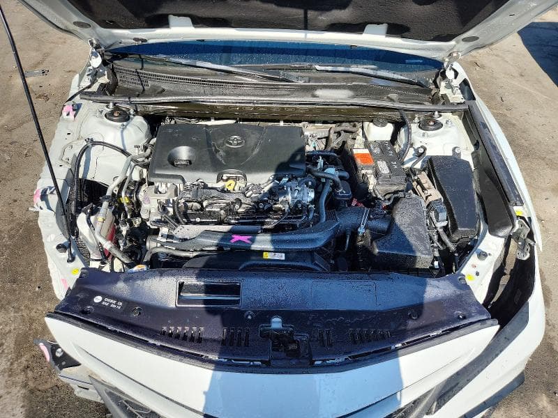 2022 TOYOTA CAMRY SE 11