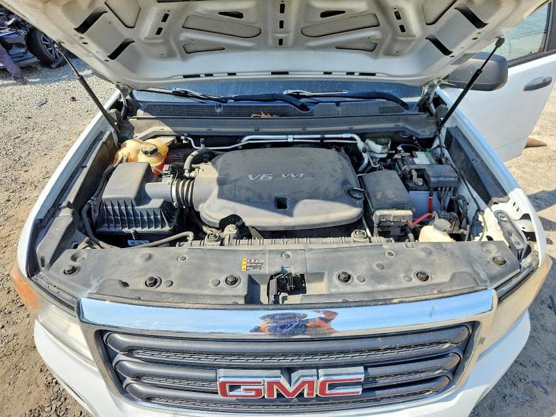 2018 GMC CANYON 11