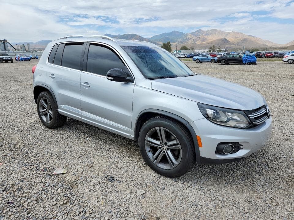 2017 VOLKSWAGEN TIGUAN SPORT 4