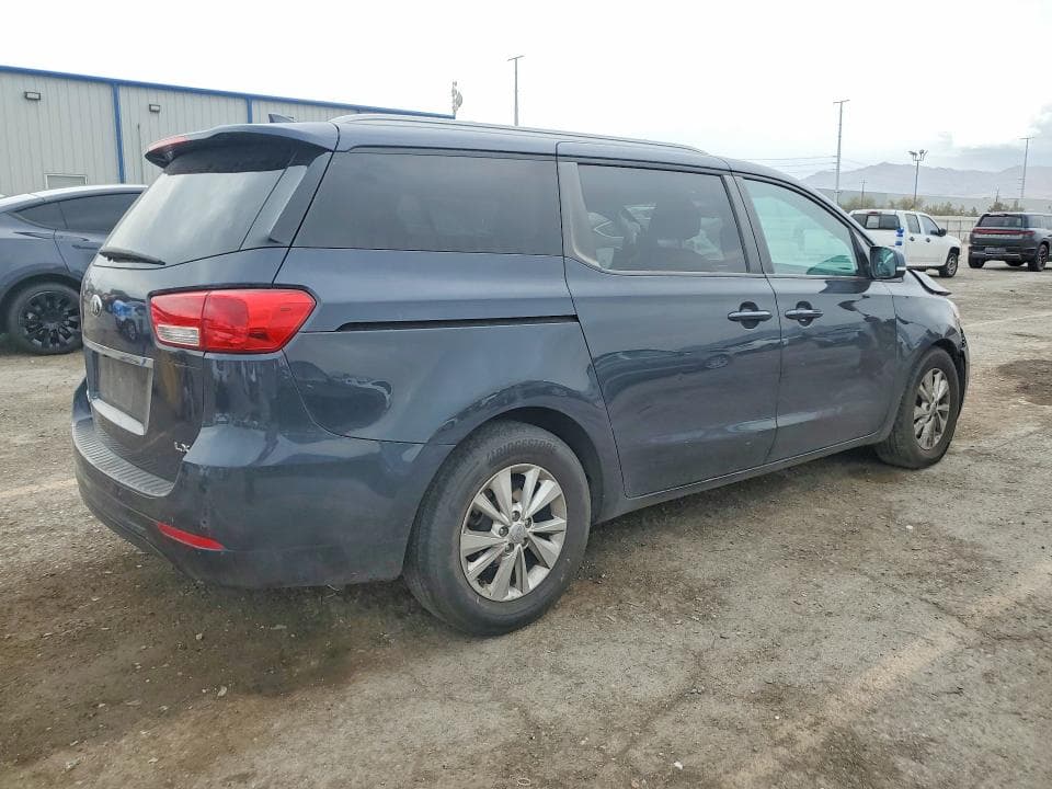 2017 KIA SEDONA LX 3