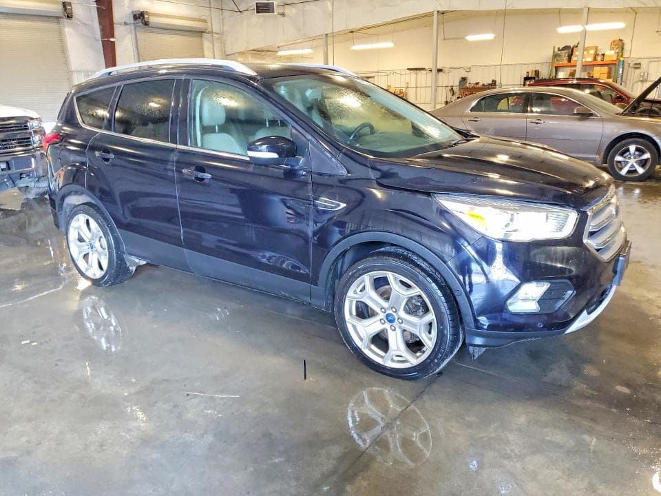 2019 FORD ESCAPE TITANIUM 4