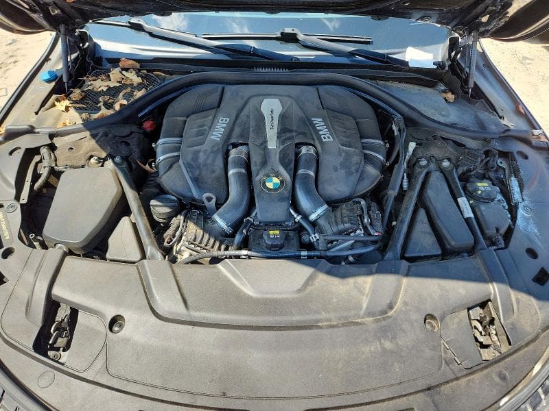 2017 BMW 750 XI 11
