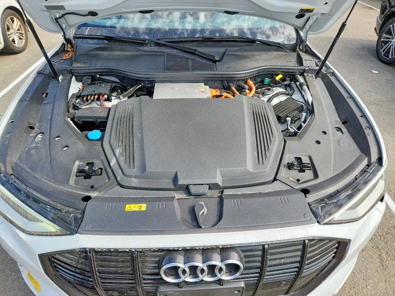 2021 AUDI E-TRON PREMIUM 11
