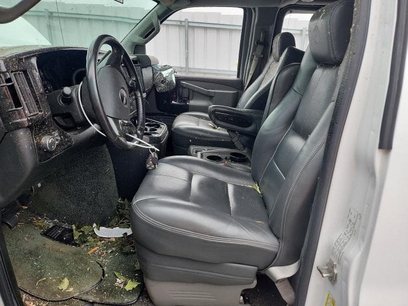 2017 GMC SAVANA G2500 7