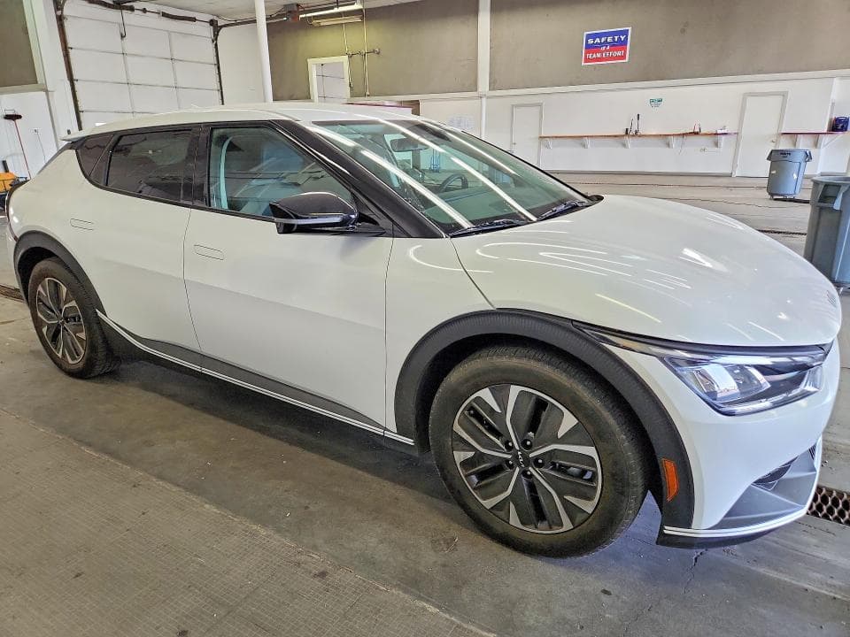 2024 KIA EV6 LIGHT LONG RANGE 4