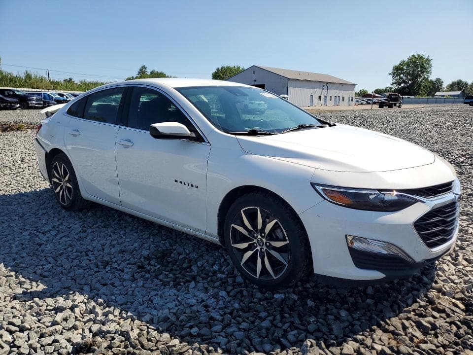 2023 CHEVROLET MALIBU RS 4