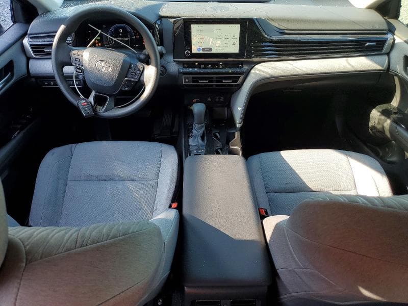 2026 TOYOTA CAMRY LE 8