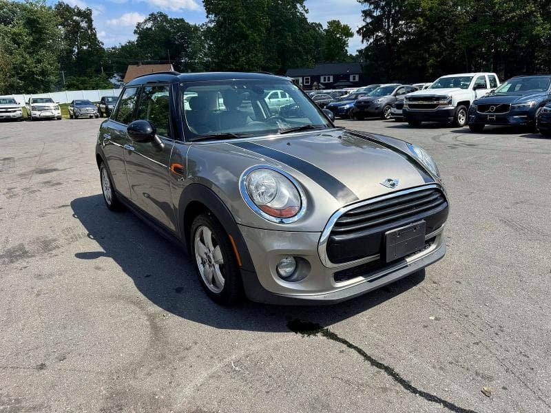 2018 MINI COOPER 4